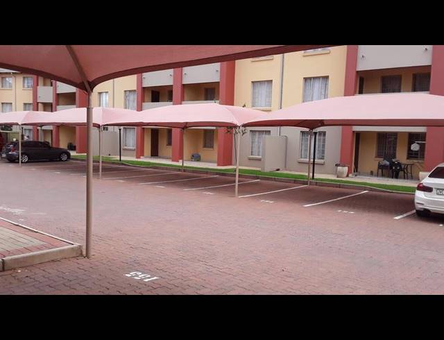 2 BEDROOM APARTMENT FOR SALE IN STONERIDGE